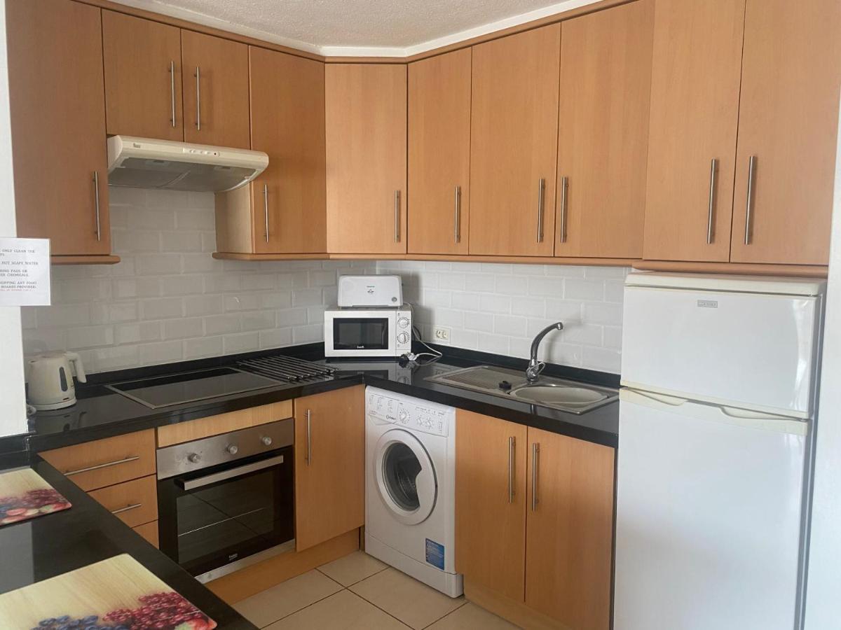 Apartments Victoria Court 1 6A2 Arona  Εξωτερικό φωτογραφία